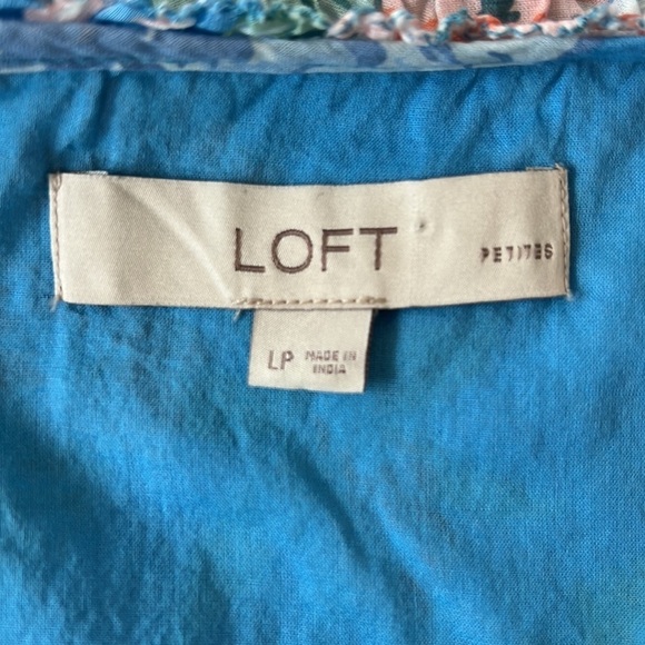 Loft Floral Flutter Sleeve Ruffle Neckline Petite Garden Ruffle Shell Top - Picture 7 of 10